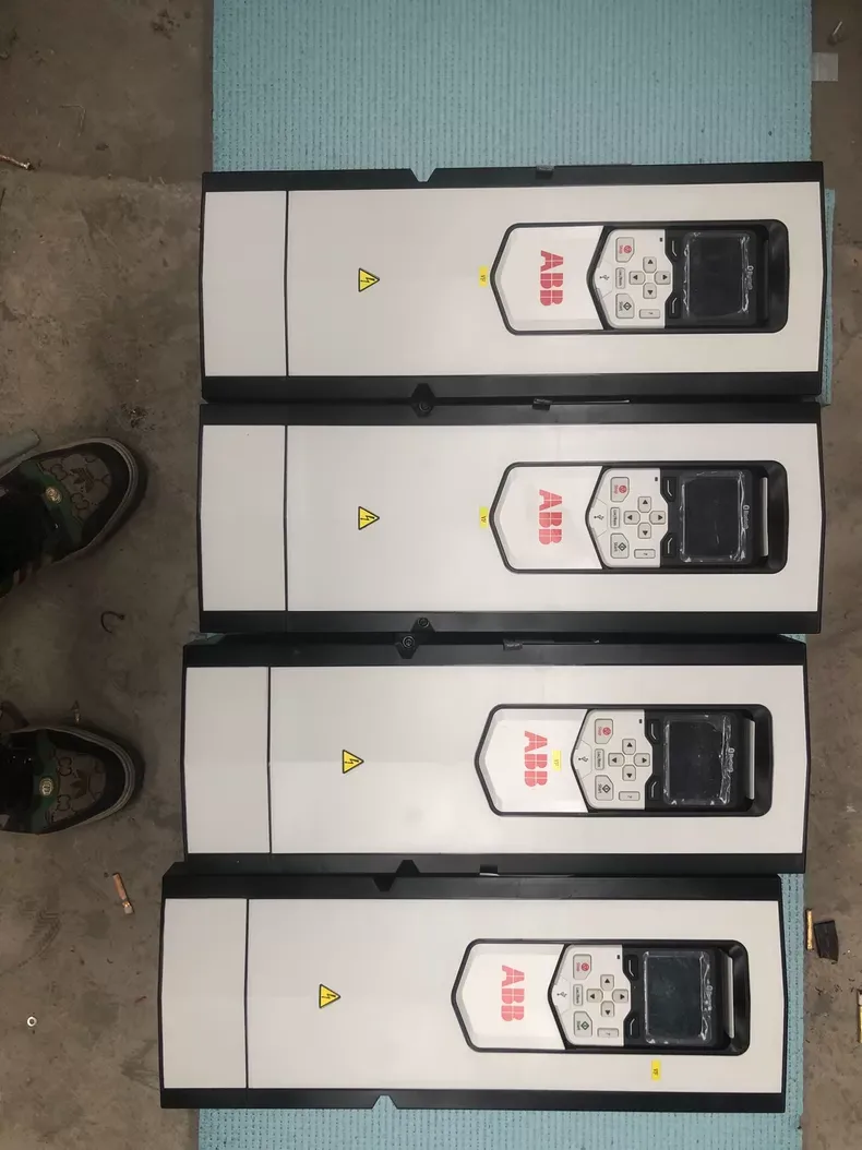 ABB ACS880-01-032A-3+N5050+N8015 INVERTER
