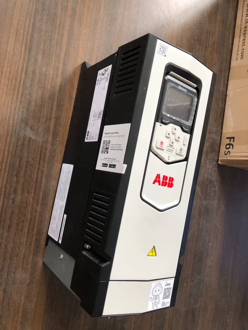 ABB ACS880-01-04A0-3 Frequency Converter 2