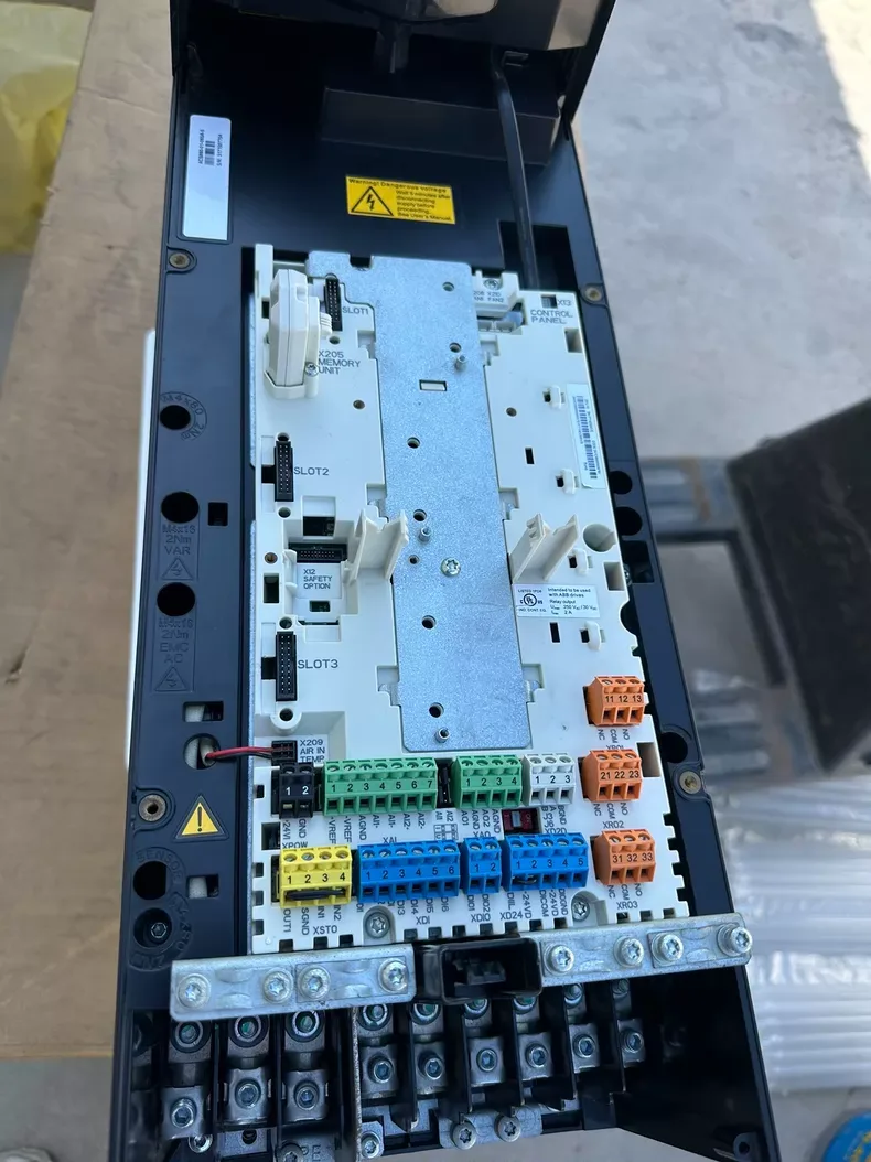ABB ACS880-01-065A-5+D150 Variable Frequency Drive 3