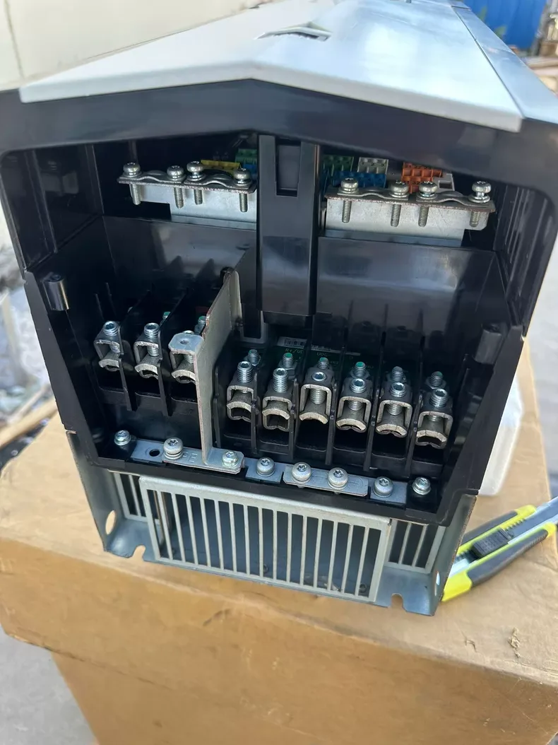 ABB ACS880-01-065A-5+D150 Variable Frequency Drive 5