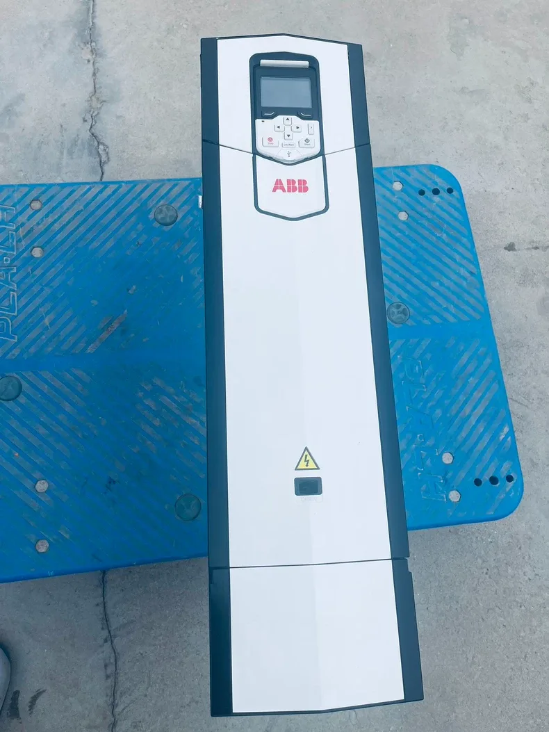 ABB ACS880-01-065A-5+D150+E202