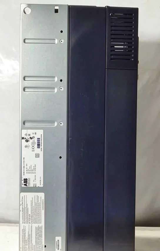 ABB ACS880-01-065A-5+D150+P944 37KW / 50HP 380-500V VARIABLE FREQUENCY DRIVE 3
