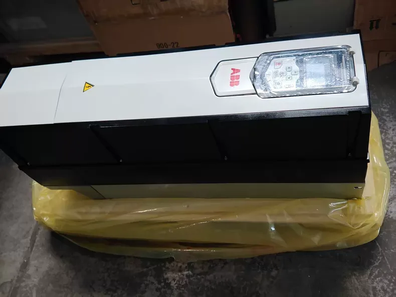 ABB ACS880-01-077A-5+B056 45kW 77A VFD Drive UL Type 12 WE PAY Import Duties 4