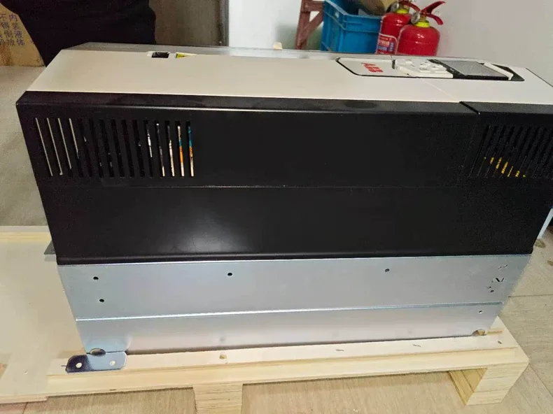 ABB ACS880-01-096A-5+D150 75kw Frequency Converter 3