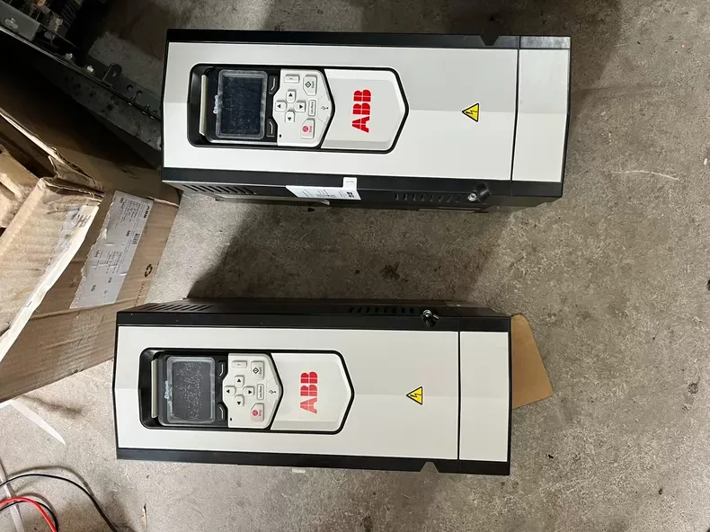 ABB ACS880-01-09A4-3+N5050 Inverter 2