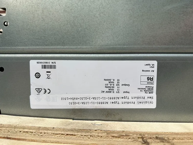 ABB ACS880-01-105A-3+D150 AC Drive 2