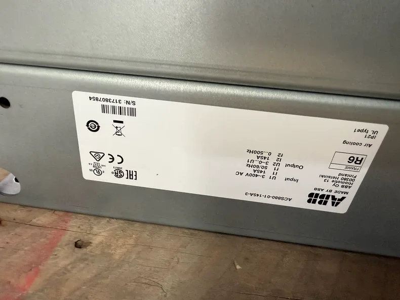 ABB ACS880-01-145A-3 frequency converter 3