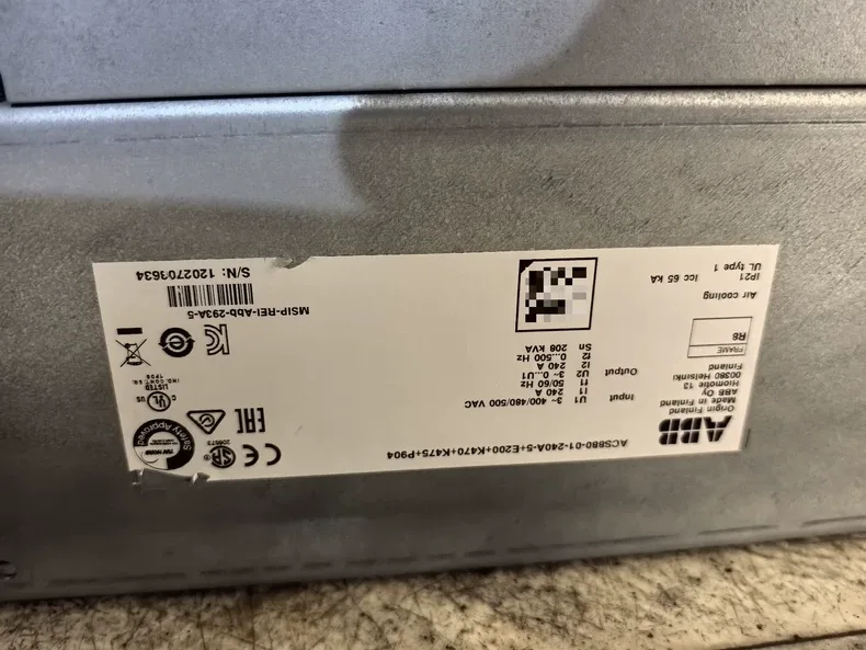 ABB ACS880-01-240A-5+B056 5