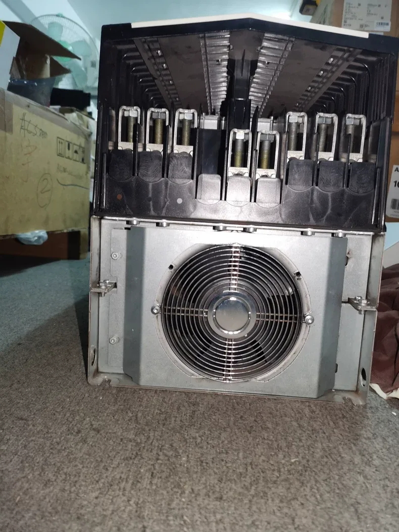 ABB ACS880-01-240A-5+C132 Frequency converter 4