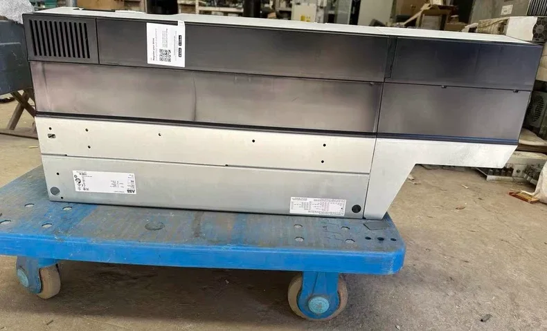 ABB ACS880-01-293A-3 Inverter By 4