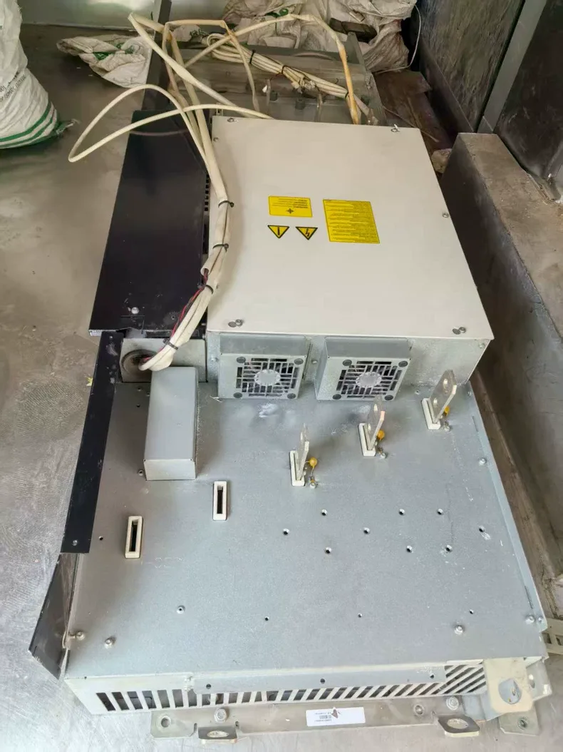 ABB ACS880-04-522A-7 AC380-415V INVERTER 2
