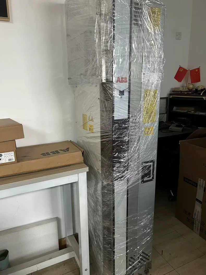 ABB ACS880-04-590A-7 AC380-415V INVERTER