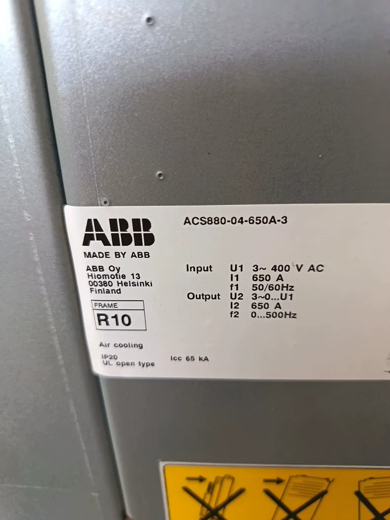 ABB ACS880-04-650A-3 Inverter 355 kW 650 A 400 V