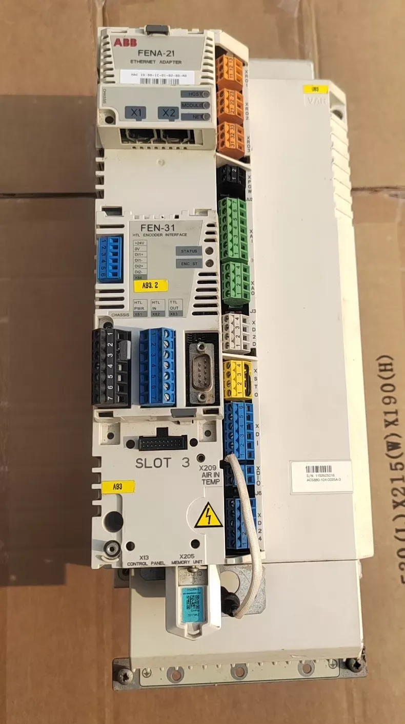 ABB ACS880-104-0025A-3 3