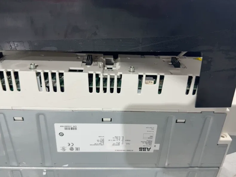 ABB ACS880-104-0035A-3 Inverter 4