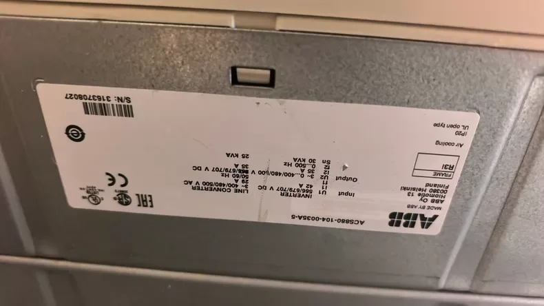 ABB ACS880-104-0035A-5 2