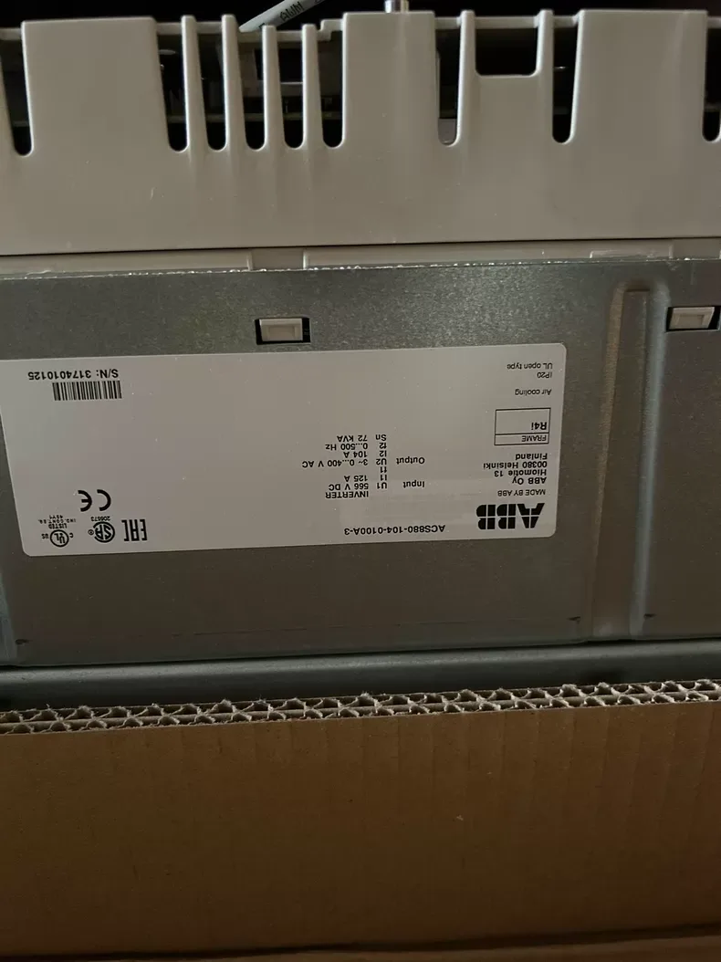 ABB ACS880 series ACS880-104-0100A-3 Frequency converter 2