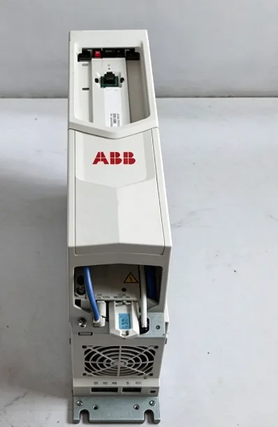 ABB ACS880-M04-014A-5 Variable Frequency Drive 5.5kW 14A 400V IP20 2