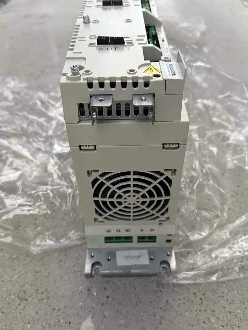 ABB frequency converter ACSM1-04AM-09A5-4+L517 3