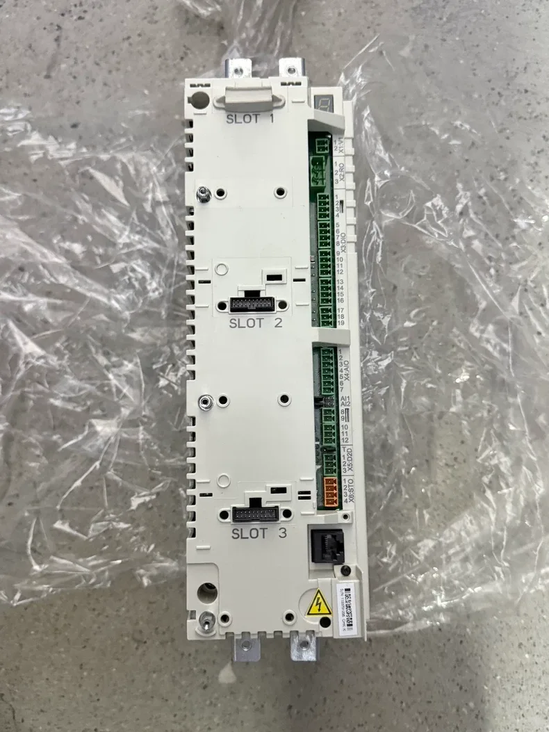 ABB frequency converter ACSM1-04AM-09A5-4+L517 4