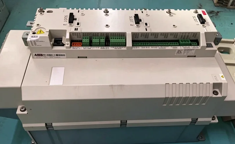 ABB frequency converter ACSM1-04AM-040A-4+L502+L517 3